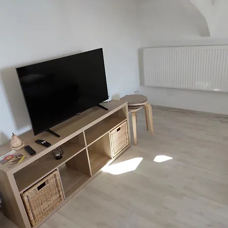 Gorevirat 2 Avec Jacuzzis Et Terrasses Privatives Pour Chaque * Corcelles (Jura)